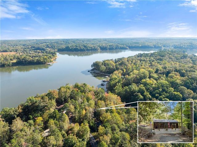 773 Shorewood Circle, Toccoa, GA 30577