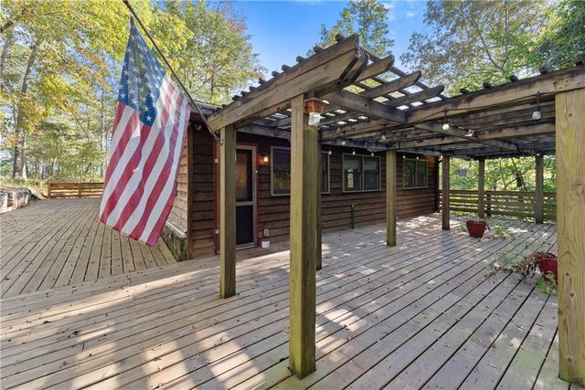 773 Shorewood Circle, Toccoa, GA 30577