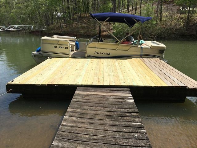 773 Shorewood Circle, Toccoa, GA 30577