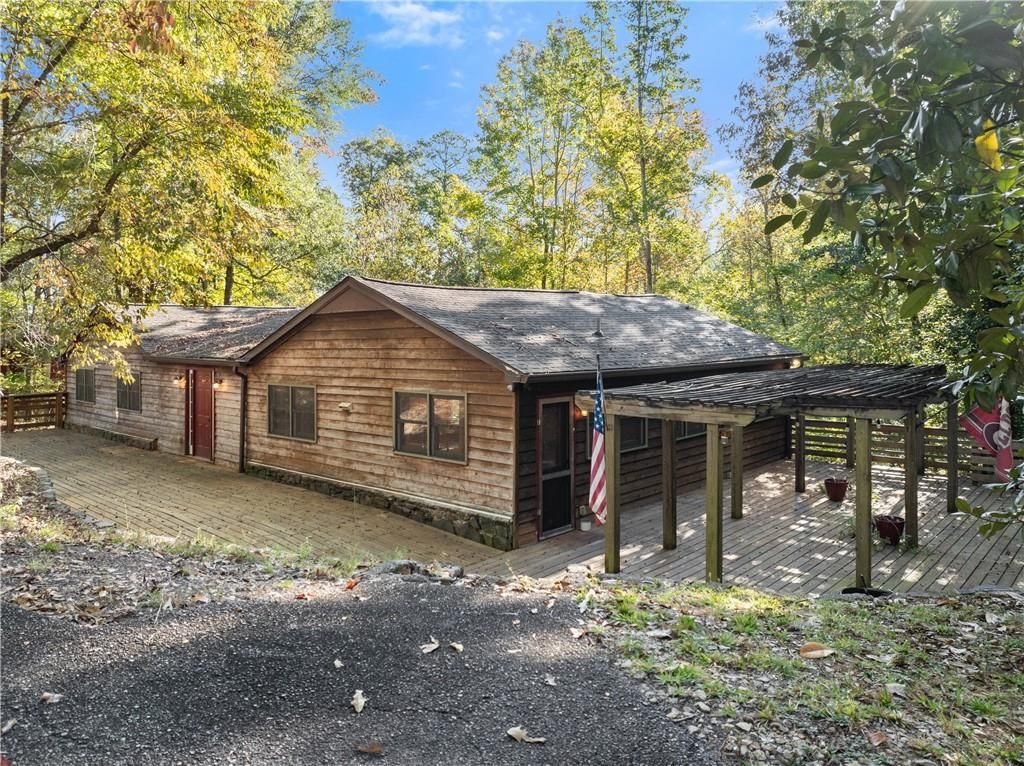 773 Shorewood Circle, Toccoa, GA 30577