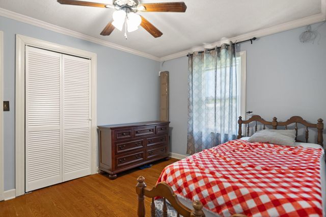 110 Oak Street, London, KY 40741