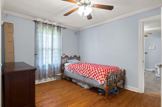 110 Oak Street, London, KY 40741