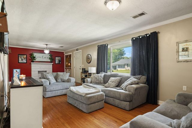 110 Oak Street, London, KY 40741