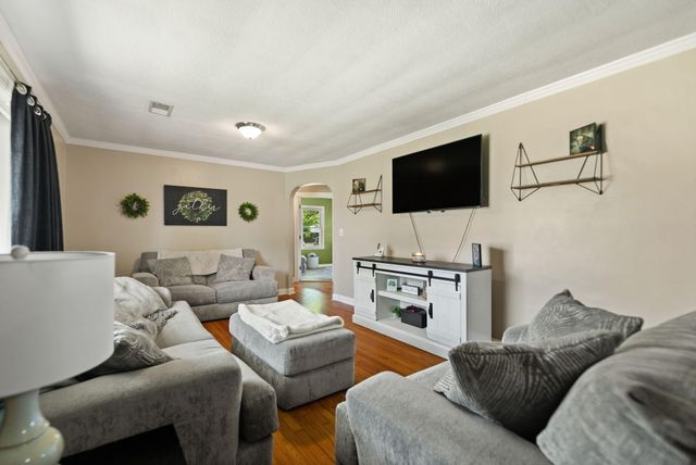 110 Oak Street, London, KY 40741