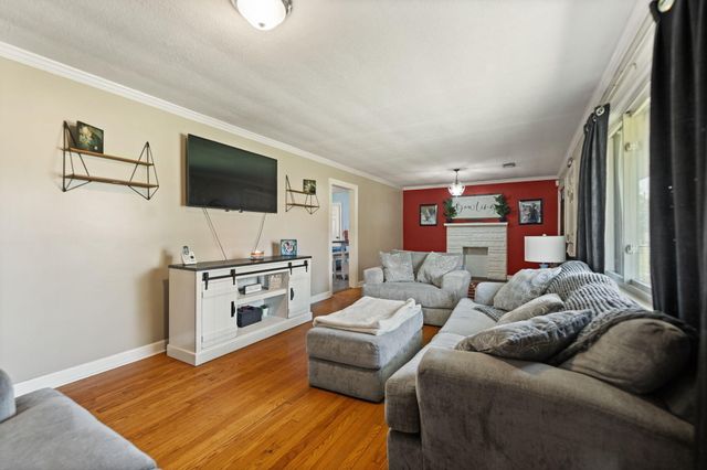 110 Oak Street, London, KY 40741