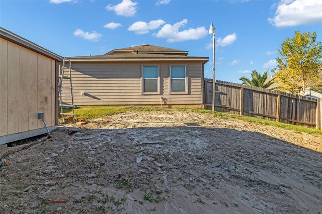 12474 Hackberry Drive, Willis, TX 77318