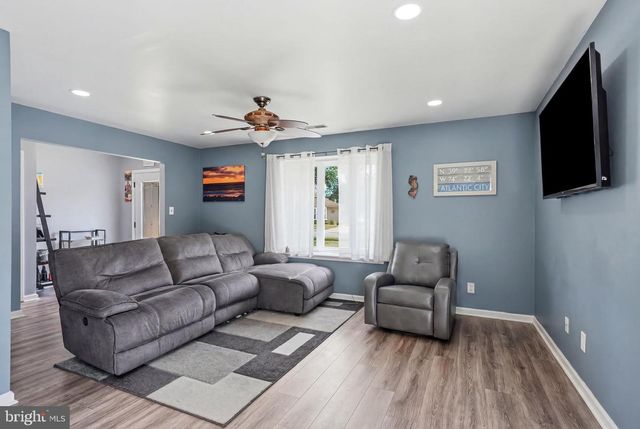 108 FRANKLIN DR, Voorhees, NJ 08043