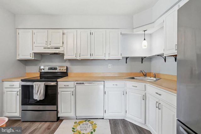 108 FRANKLIN DR, Voorhees, NJ 08043