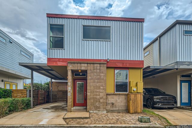 126 E MYRTLE ST, San Antonio, TX 78212