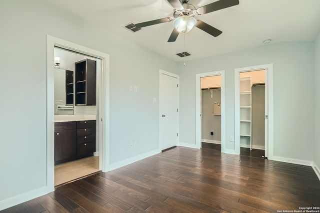 126 E MYRTLE ST, San Antonio, TX 78212