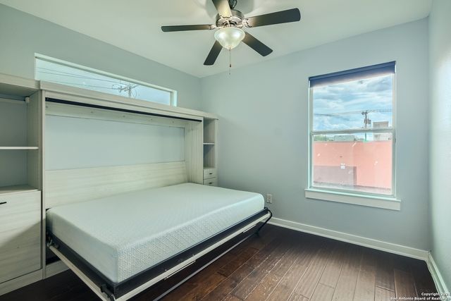 126 E MYRTLE ST, San Antonio, TX 78212