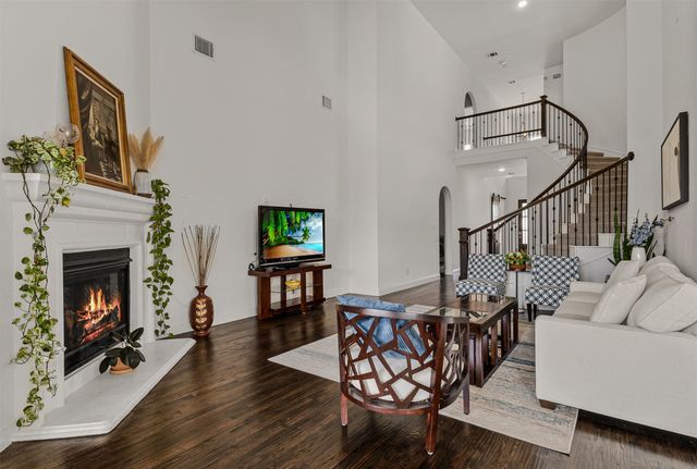 7620 Sonian Forest Drive, Irving, TX 75063