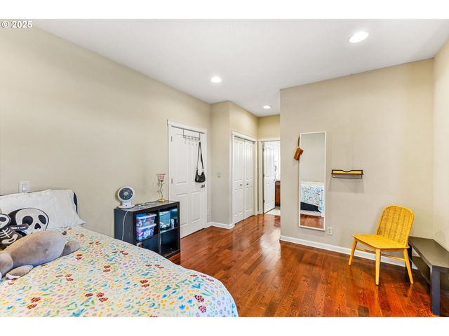 610 Nw HILLCREST Dr, Dallas, OR 97338