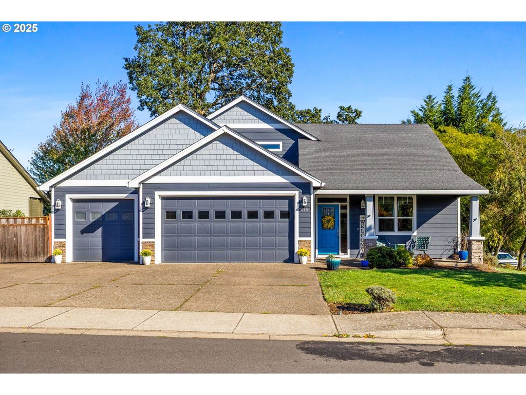 610 Nw HILLCREST Dr, Dallas, OR 97338