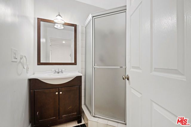 2461 Jupiter Drive, Los Angeles, CA 90046