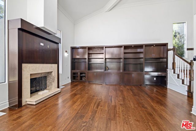 2461 Jupiter Drive, Los Angeles, CA 90046