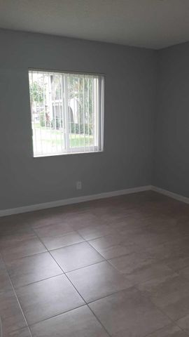 5990 Pine Cone Court C-1, Greenacres, FL 33463