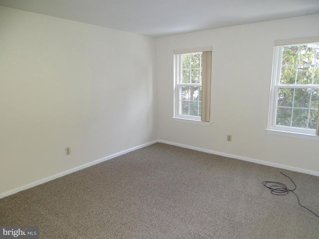 406 STEAMBOAT STATION DR, Southampton, PA 18966