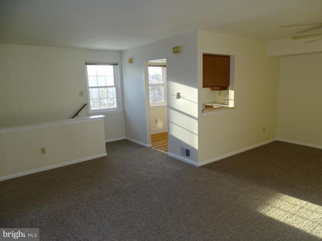 406 STEAMBOAT STATION DR, Southampton, PA 18966