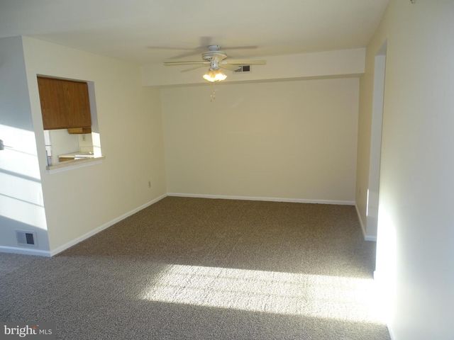 406 STEAMBOAT STATION DR, Southampton, PA 18966