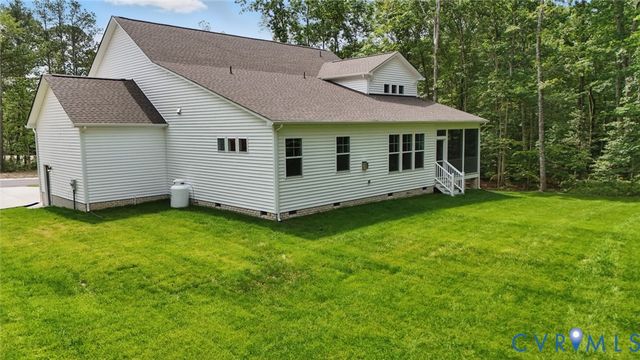 9355 Stingray Point Ct, New Kent, VA 23124