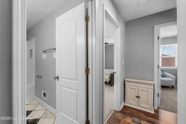 7804 Davhal Dr, Louisville, KY 40291