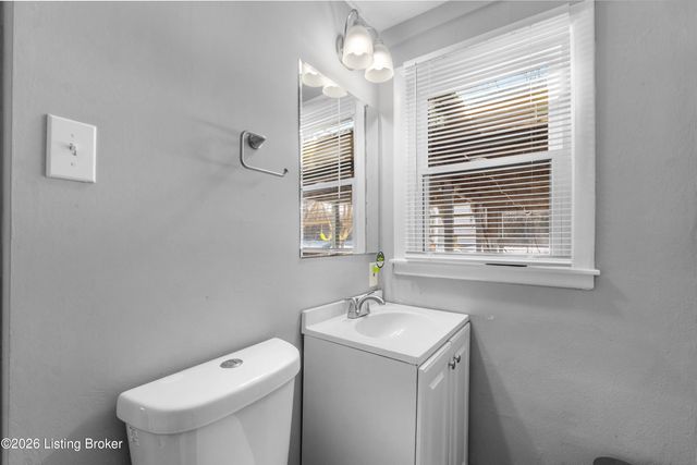 7804 Davhal Dr, Louisville, KY 40291