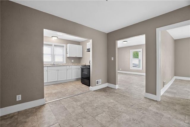 1522 W Walnut Street, Independence, MO 64050