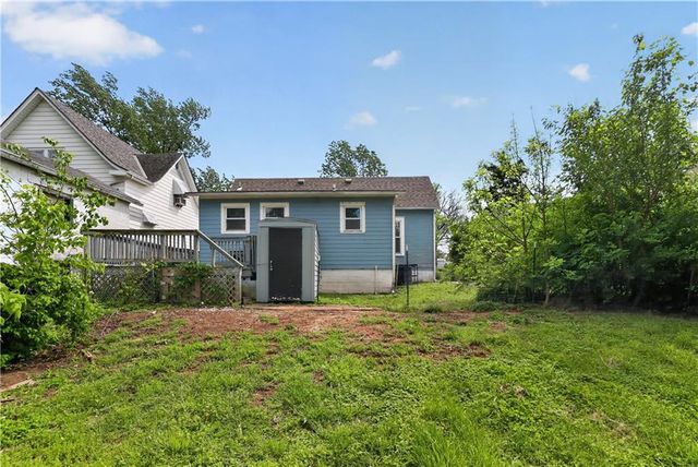 1522 W Walnut Street, Independence, MO 64050