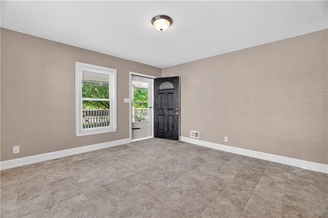1522 W Walnut Street, Independence, MO 64050