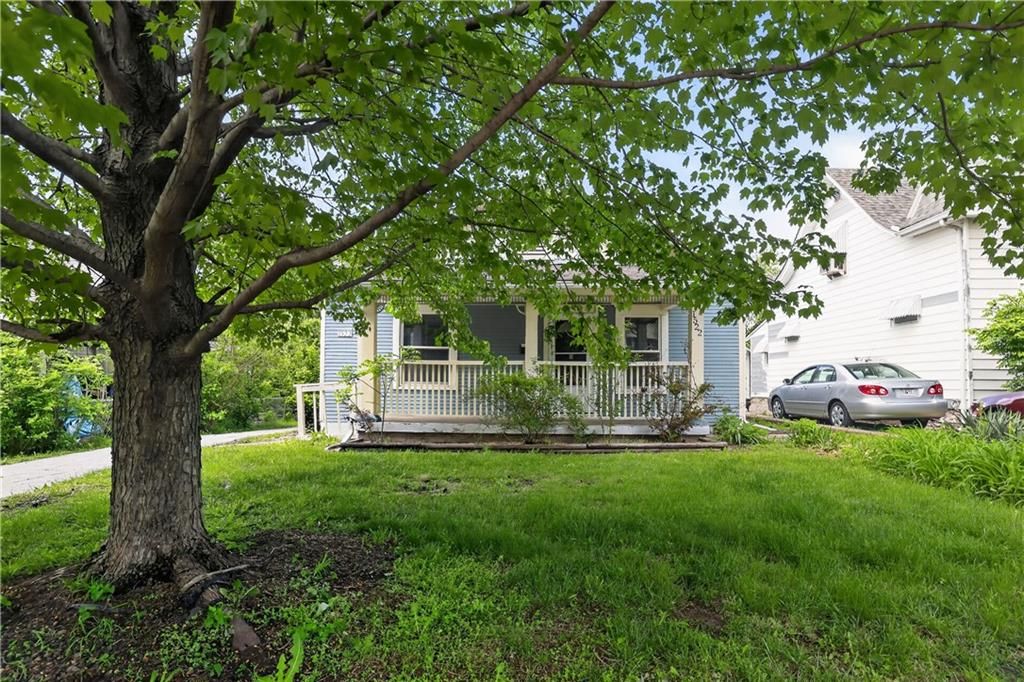 1522 W Walnut Street, Independence, MO 64050