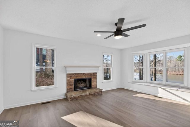 511 Lakeside Drive, Hiram, GA 30141