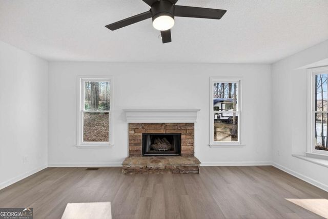 511 Lakeside Drive, Hiram, GA 30141