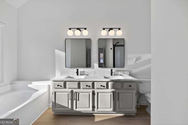 511 Lakeside Drive, Hiram, GA 30141