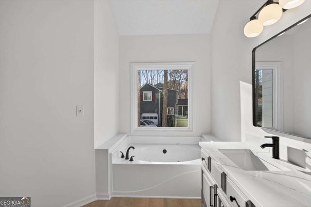 511 Lakeside Drive, Hiram, GA 30141