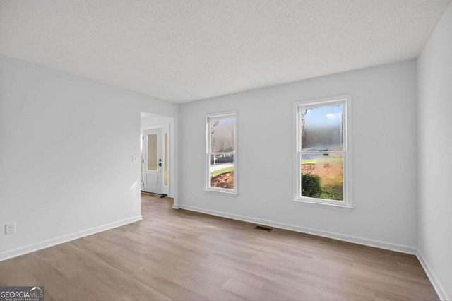 511 Lakeside Drive, Hiram, GA 30141