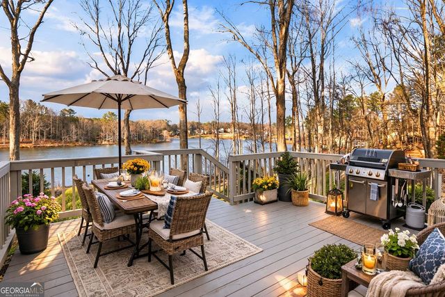 511 Lakeside Drive, Hiram, GA 30141