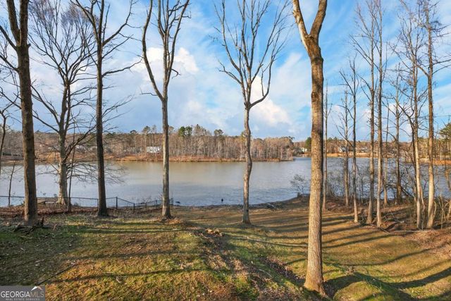 511 Lakeside Drive, Hiram, GA 30141