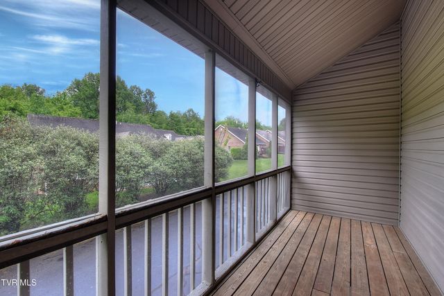 33 Oak Leaf Circle 33, Johnson City, TN 37601