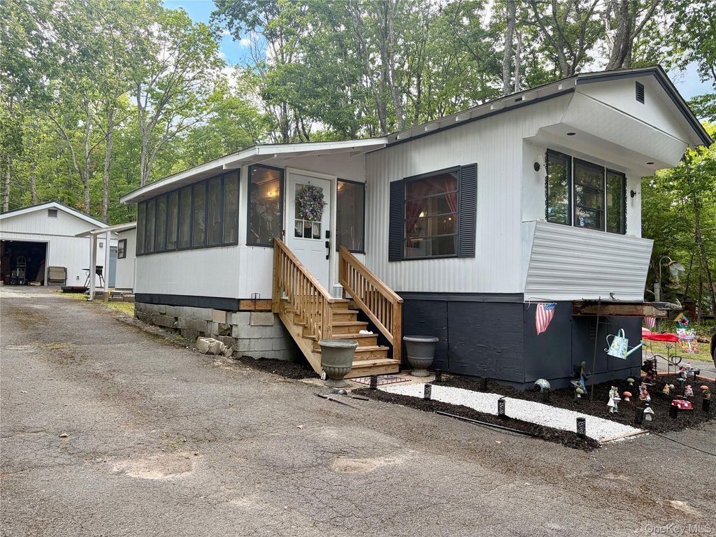 85 Delaware Trail, Glen Spey, NY 12737