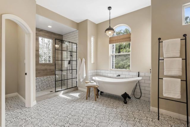 1101 Sierra Linda, Escondido, CA 92025
