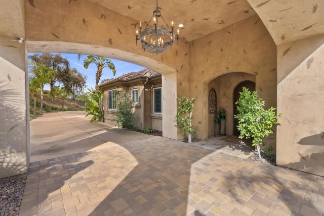1101 Sierra Linda, Escondido, CA 92025