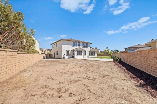 32144 Old Country Court, Winchester, CA 92596