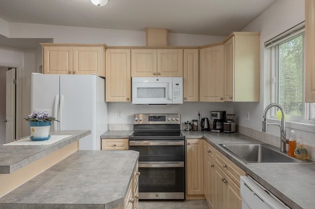 2291 BLUE SPARKLE DRIVE, North Pole, AK 99705