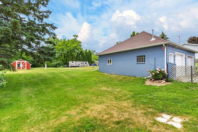 206 Lake STREET, Cascade, WI 53011