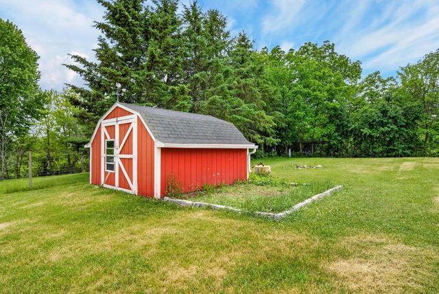 206 Lake STREET, Cascade, WI 53011