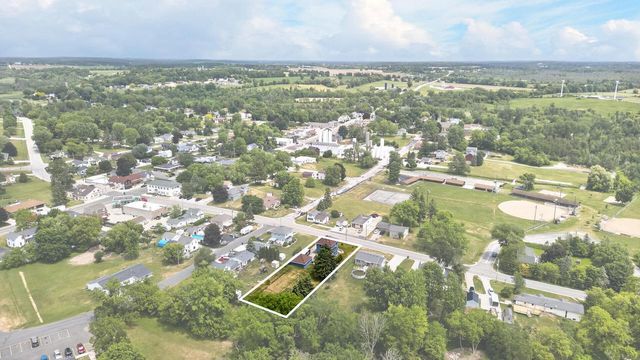 206 Lake STREET, Cascade, WI 53011
