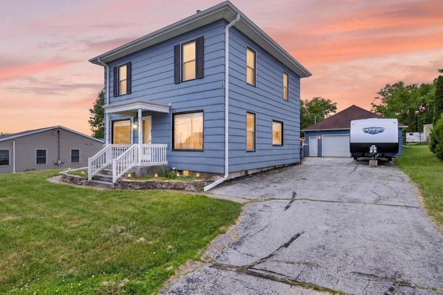 206 Lake STREET, Cascade, WI 53011