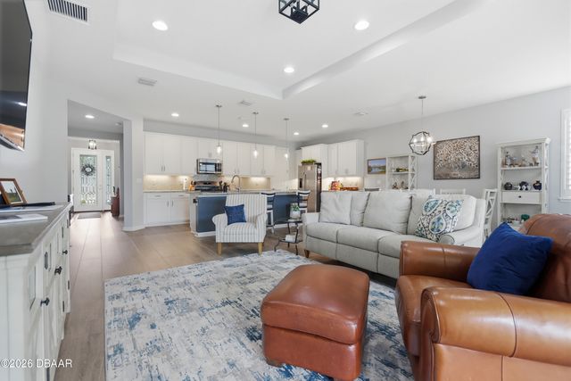261 Old Moss Circle, Deland, FL 32724