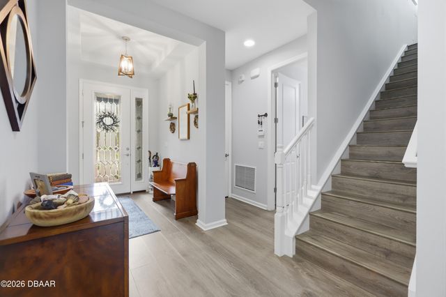 261 Old Moss Circle, Deland, FL 32724